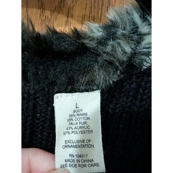 New Directions Black Cable Knit w/ Faux Fur Trim - Large *NWT $46* - Picture 5 of 9